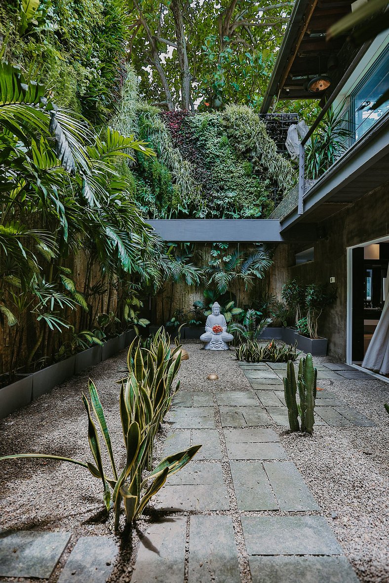 Casa magnífica, de frente para o mar no Rio de Janeiro | LTR